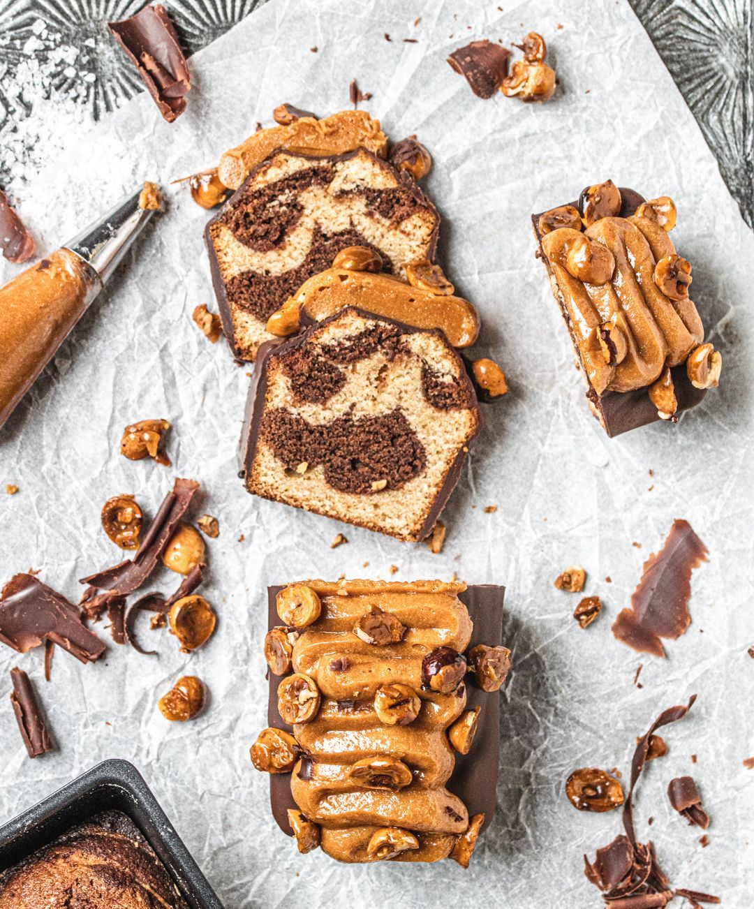 bizcocho-avellana-caramelo-chocolate-cuerpo