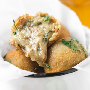 bitterballen-croquetas-carne-holandesas