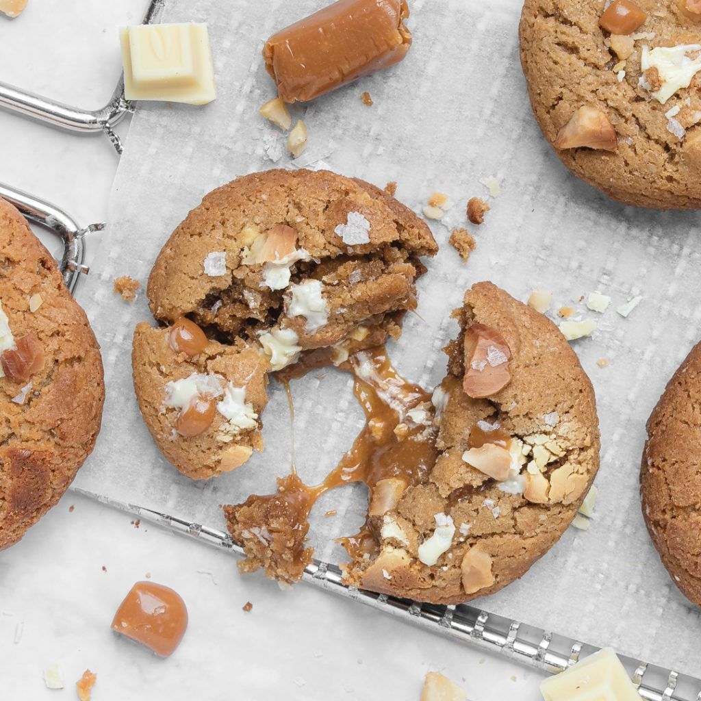 galletas-chocolate-blanco-caramelo-macadamia
