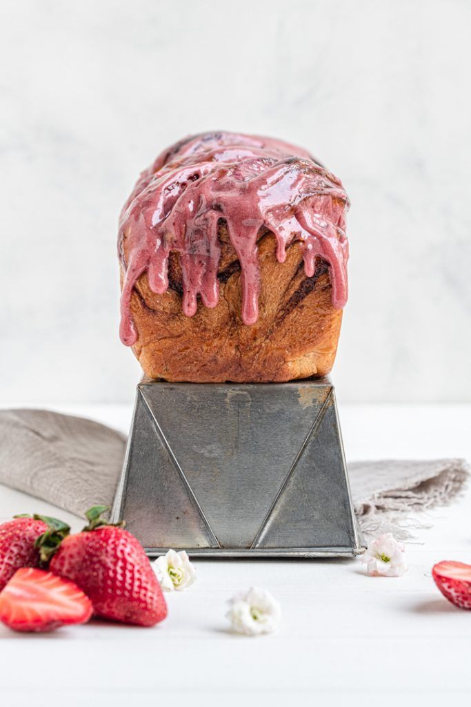 babka-fresas-asadas-chocolate-blanco